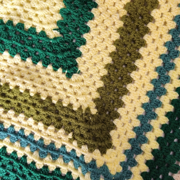Grandma Square Crochet Throw Blanket hand made about 38x38 - Picture 3 of 6